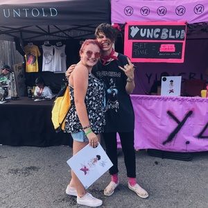 Meet your Posher, Laura